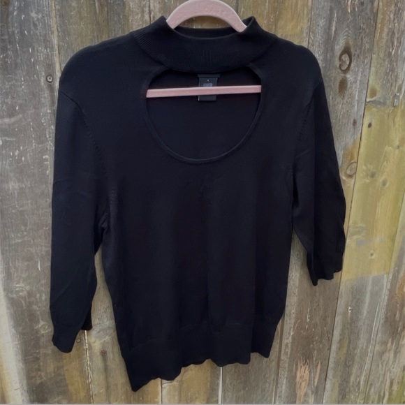 Torrid Black Keyhole Cutout Thin Sweater Sz. 1X - Picture 2 of 5